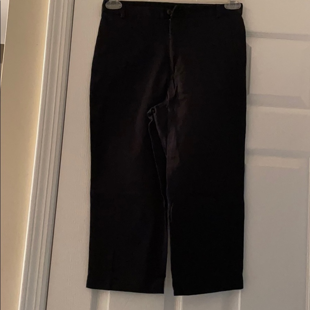Ladies cropped cotton and spandex Capri pants